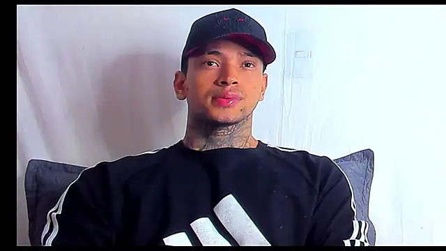 Snapshot of Stiven_collins chatting on December 16, 2025, 3:50 pm Stiven collins online show from December 16, 2025, 3:50 pm