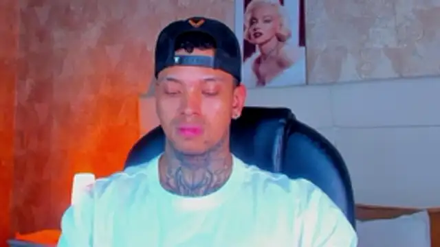 Snapshot of Stiven_collins chatting on January 31, 2026, 7:11 pm Stiven collins online show from January 31, 2026, 7:11 pm