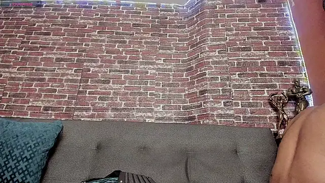 curt xxx online show from December 21, 2024, 4:09 am