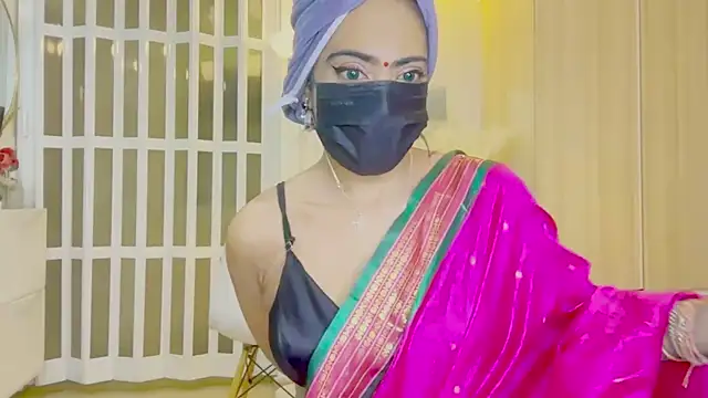 Monalisadon018 online show from April 1, 2026, 7:11 pm