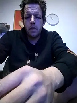 Knuffelstaaf123 online show from December 2, 2024, 5:04 am