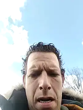 Knuffelstaaf123 online show from December 2, 2024, 12:29 pm