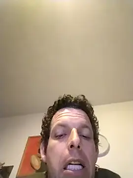 Knuffelstaaf123 online show from March 21, 2025, 2:28 am