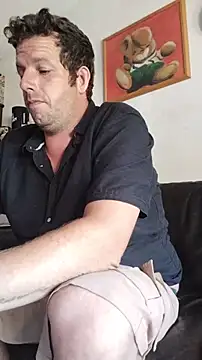 Knuffelstaaf123 online show from July 19, 2026, 3:27 pm