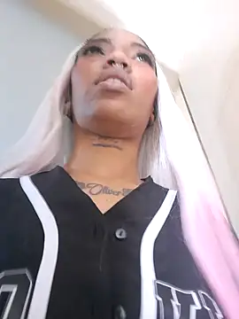 Honey-420- online show from March 23, 2025, 1:09 am