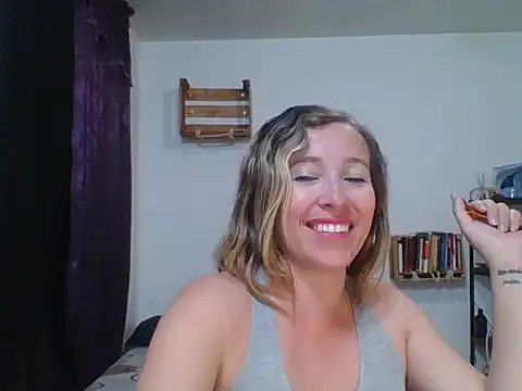 charlott ponce online show from March 22, 2025, 5:28 am