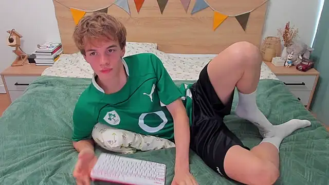 Fandi 777 online show from September 25, 2025, 8:40 am