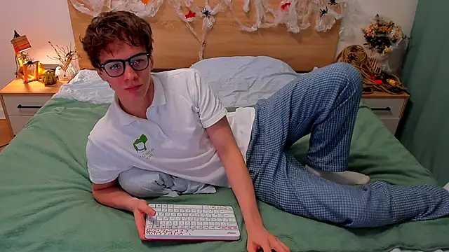 Fandi 777 online show from November 7, 2025, 6:02 am