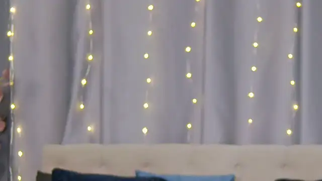 VioletiSwone online show from February 2, 2025, 2:45 pm