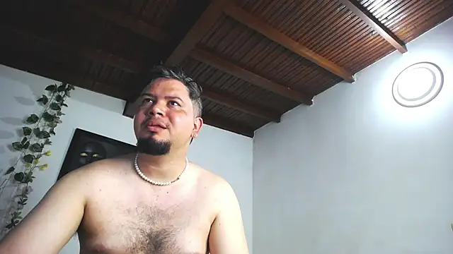 jade-stone88 online show from January 28, 2025, 4:08 am