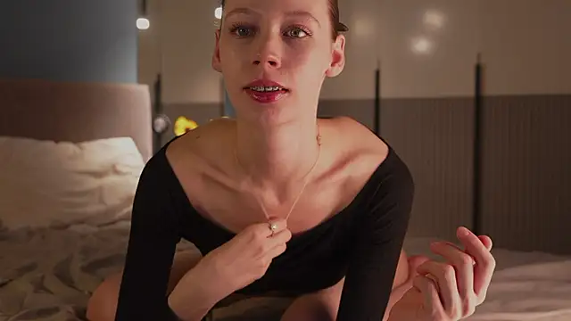 poisonn girlll online show from March 13, 2026, 7:09 pm