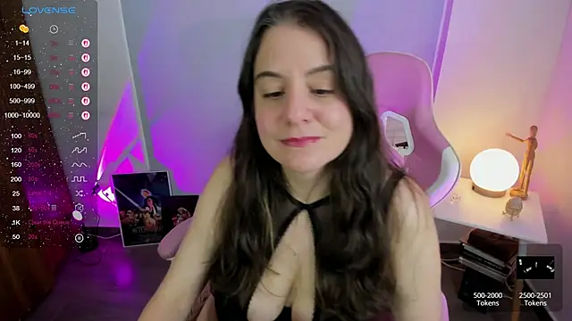 Snapshot of Tamara_m_ chatting on July 11, 2026, 6:43 pm Tamara m online show from July 11, 2026, 6:43 pm