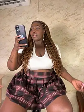 emilyrojas online show from September 9, 2025, 12:26 pm