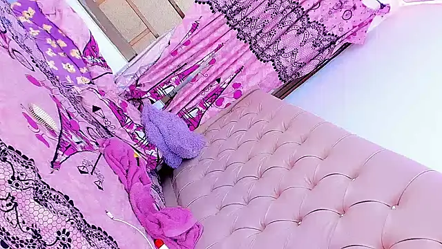 SexyEmmy 10 online show from February 15, 2025, 8:43 pm