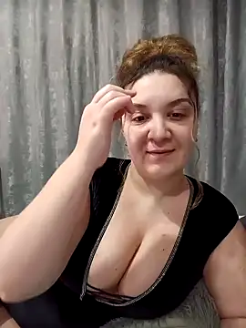 MikySWeet7 online show from January 17, 2025, 9:39 pm