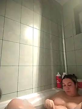 MikySWeet7 online show from October 18, 2025, 9:15 pm