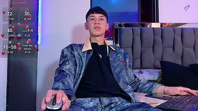 Mr daren  online show from September 8, 2025, 4:17 pm