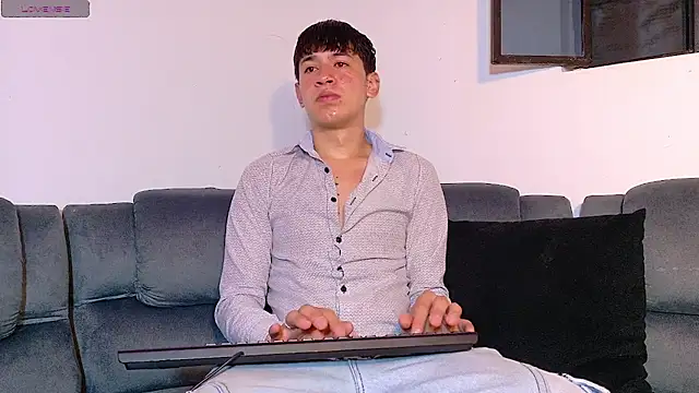 Mr daren  online show from October 18, 2025, 4:30 pm