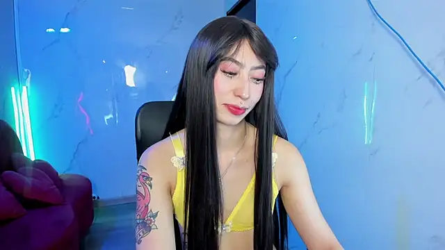 LilithCooperr  online show from June 26, 2026, 3:33 am