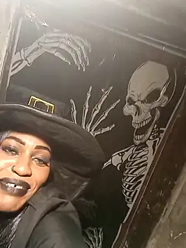 AmazonianMistress online show from October 31, 2025, 2:45 am