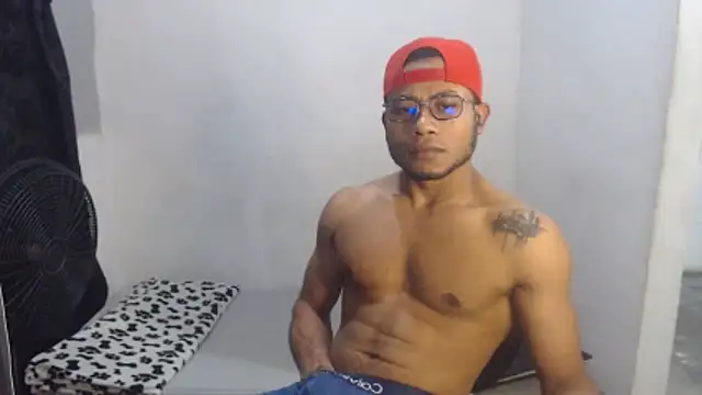 Snapshot of grandominantex1 chatting on December 14, 2025, 10:58 pm grandominantex1 online show from December 14, 2025, 10:58 pm