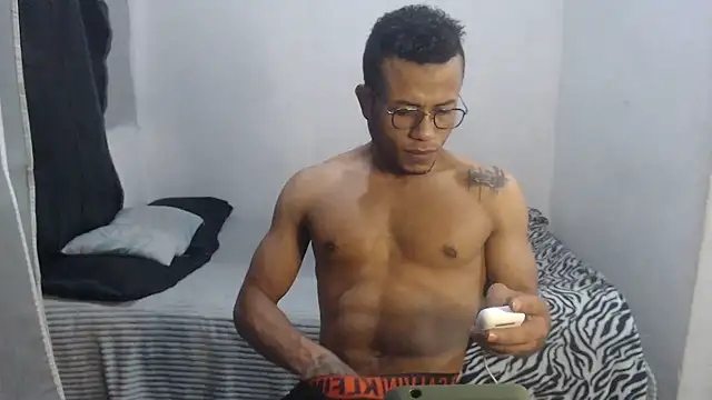 Snapshot of grandominantex1 chatting on January 18, 2026, 9:51 pm grandominantex1 online show from January 18, 2026, 9:51 pm