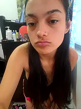 littlemelii online show from January 6, 2025, 9:22 pm