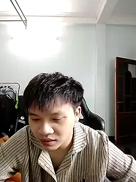 Snapshot of Kelvin_kol chatting on December 17, 2024, 3:06 pm Kelvin kol online show from December 17, 2024, 3:06 pm