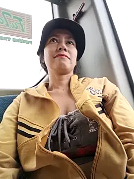 2HotAsain4u online show from September 19, 2025, 3:19 am