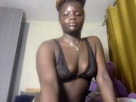 Mon cherrie  online show from March 16, 2026, 1:44 am