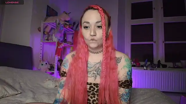 PinkHurricaneOfficial online show from January 27, 2025, 7:56 pm