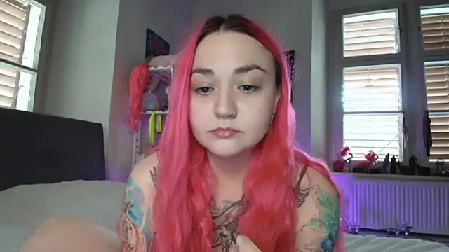 PinkHurricaneOfficial online show from March 13, 2025, 3:06 pm