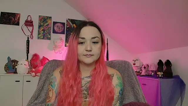 PinkHurricaneOfficial online show from September 27, 2025, 2:44 pm