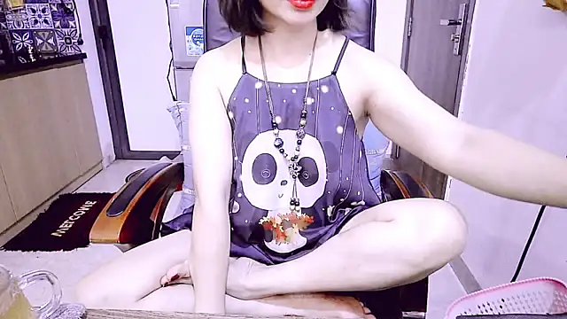 Miu-Le online show from April 20, 2026, 6:27 am