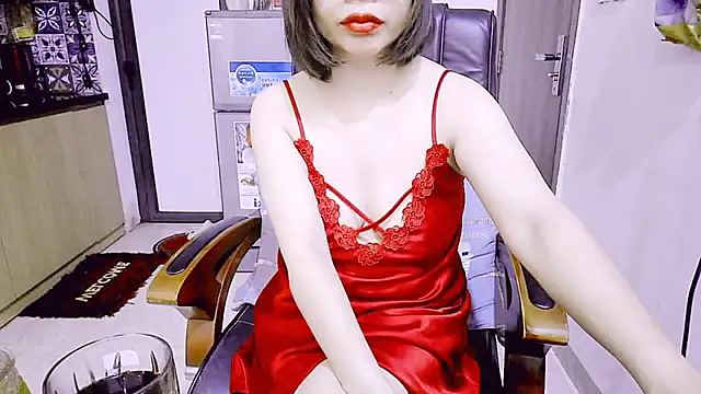 Miu-Le online show from April 21, 2026, 5:50 pm