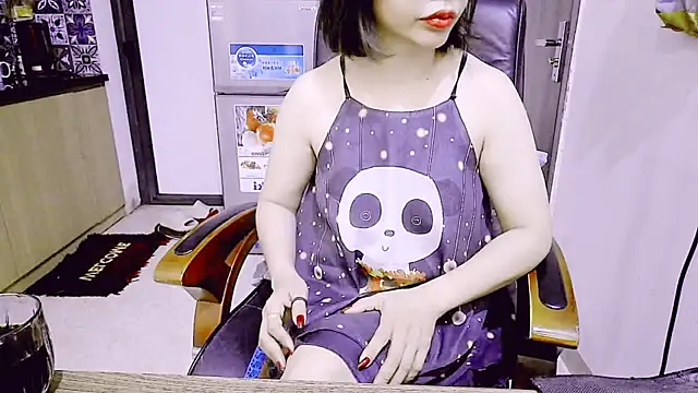 Miu-Le online show from April 22, 2026, 6:09 pm