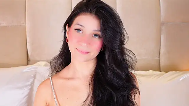 KiraKayleigh1 online show from October 17, 2025, 12:47 am