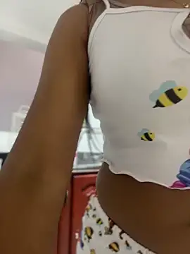 Riana Kean online show from October 17, 2025, 10:12 pm