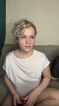 MrMrsRight online show from March 11, 2025, 7:25 pm