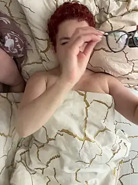 MrMrsRight online show from April 20, 2026, 4:10 pm