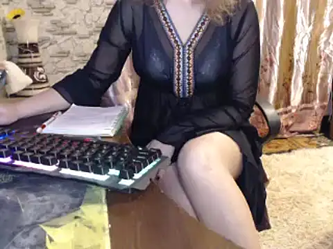  Kitti  online show from December 8, 2024, 8:58 pm