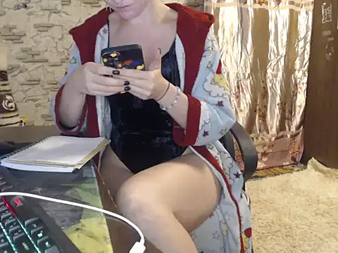  Kitti  online show from December 13, 2024, 3:38 am