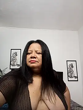 Shanttal0272 online show from November 18, 2025, 3:16 pm