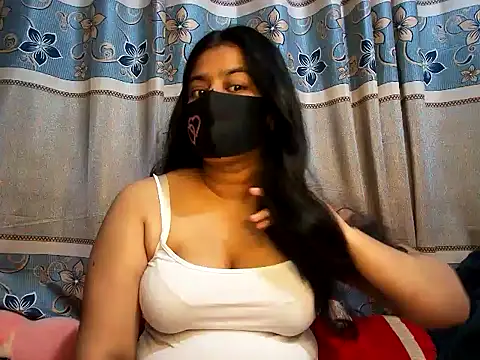 A-sweetgirl online show from March 13, 2025, 6:26 am