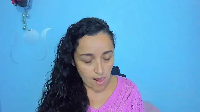  luna  sweet  online show from September 10, 2025, 1:16 am