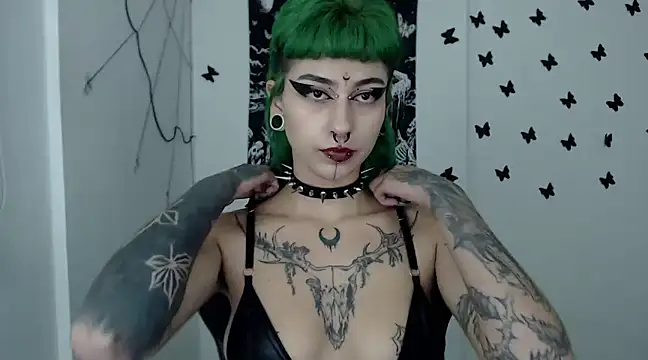 n0sferatus   online show from December 25, 2024, 4:22 am