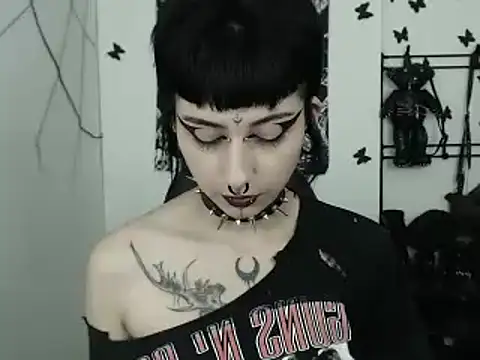 n0sferatus   online show from October 2, 2025, 3:13 am