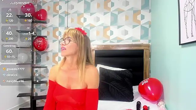 CATIAJONES online show from February 14, 2025, 10:04 pm