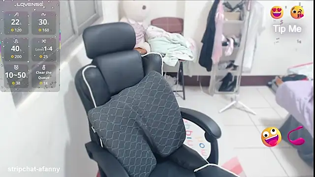 aFanny online show from April 23, 2026, 1:35 pm