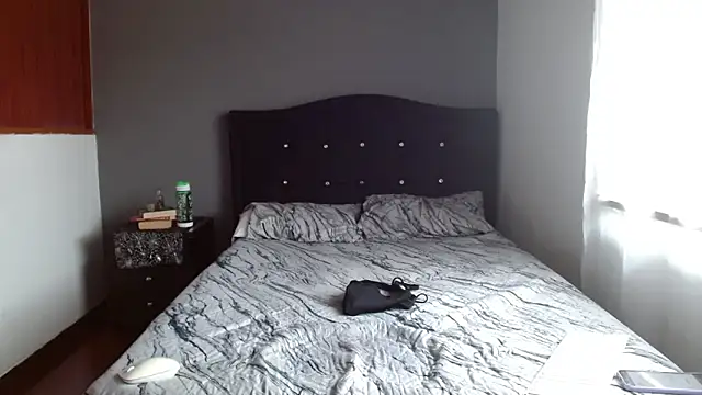 Emilia 1995 online show from January 16, 2026, 4:00 pm